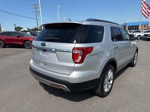 Used 2017 Ford Explorer Limited image 5