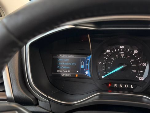 Used 2018 Ford Fusion SE w/ Equipment Group 602A FWD image 31