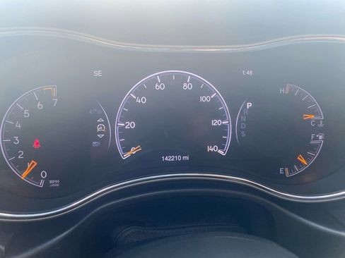 Used 2015 Jeep Grand Cherokee Limited w/ Trailer Tow Group IV image 11