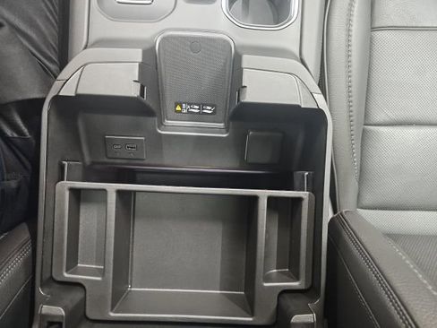 Used 2024 GMC Sierra 1500 Denali w/ Denali Reserve Package image 15