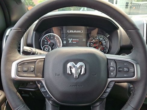 Used 2025 RAM 1500 Big Horn AWD/4WD image 16
