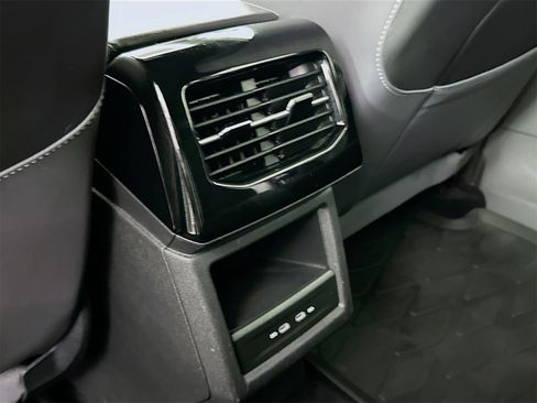 Used 2023 Volkswagen ID.4 Pro S image 25