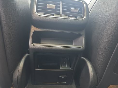 Used 2021 Mercedes-Benz GLE 350 4MATIC w/ Premium Package image 14