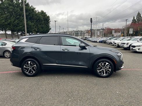 Certified 2025 Kia Sportage EX w/ EX Premium Package AWD/4WD image 6