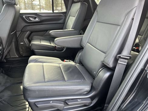 Used 2024 Chevrolet Tahoe Z71 w/ Luxury Package AWD/4WD image 25