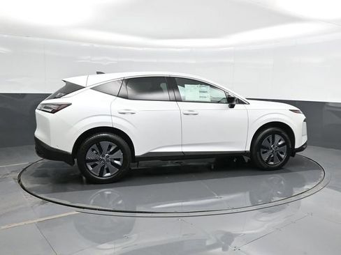 Used 2025 Nissan Murano SV AWD/4WD image 4
