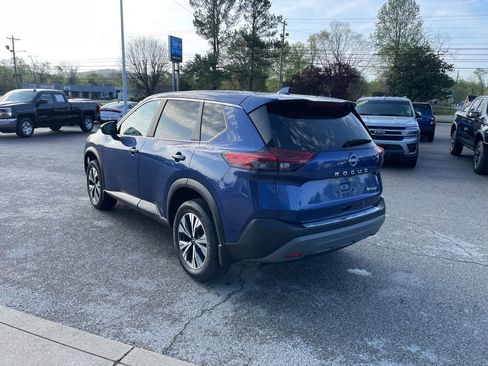 Used 2023 Nissan Rogue SV image 6