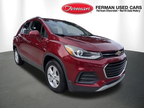 Used 2018 Chevrolet Trax LT w/ Driver Confidence Package FWD image 1