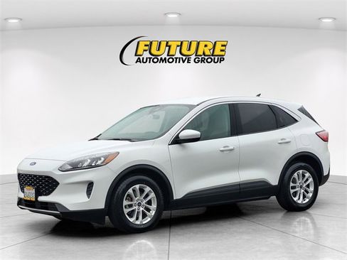 Certified 2021 Ford Escape SE image 5