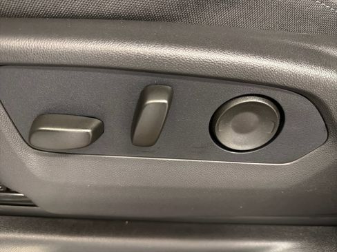 New 2026 GMC Sierra 1500 Elevation image 17