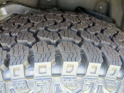 New 2025 Ford Bronco Outer Banks w/ Sasquatch Package AWD/4WD image 12