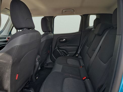 Used 2021 Jeep Renegade Trailhawk AWD/4WD image 19