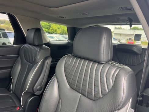 Used 2024 Hyundai Palisade Limited FWD image 23