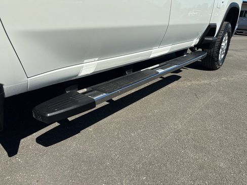 Used 2023 Chevrolet Silverado 2500 LT w/ Convenience Package image 16