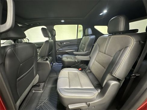 Used 2025 Chevrolet Traverse High Country image 20