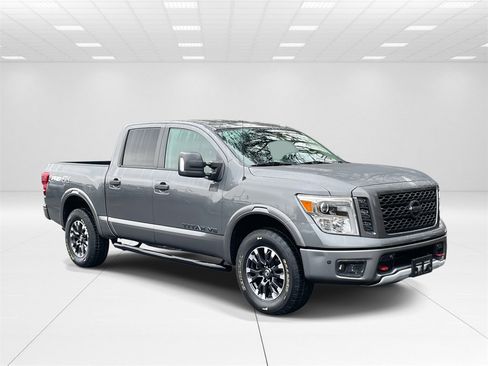 Used 2019 Nissan Titan PRO-4X w/ Pro-4x Utility Package image 1