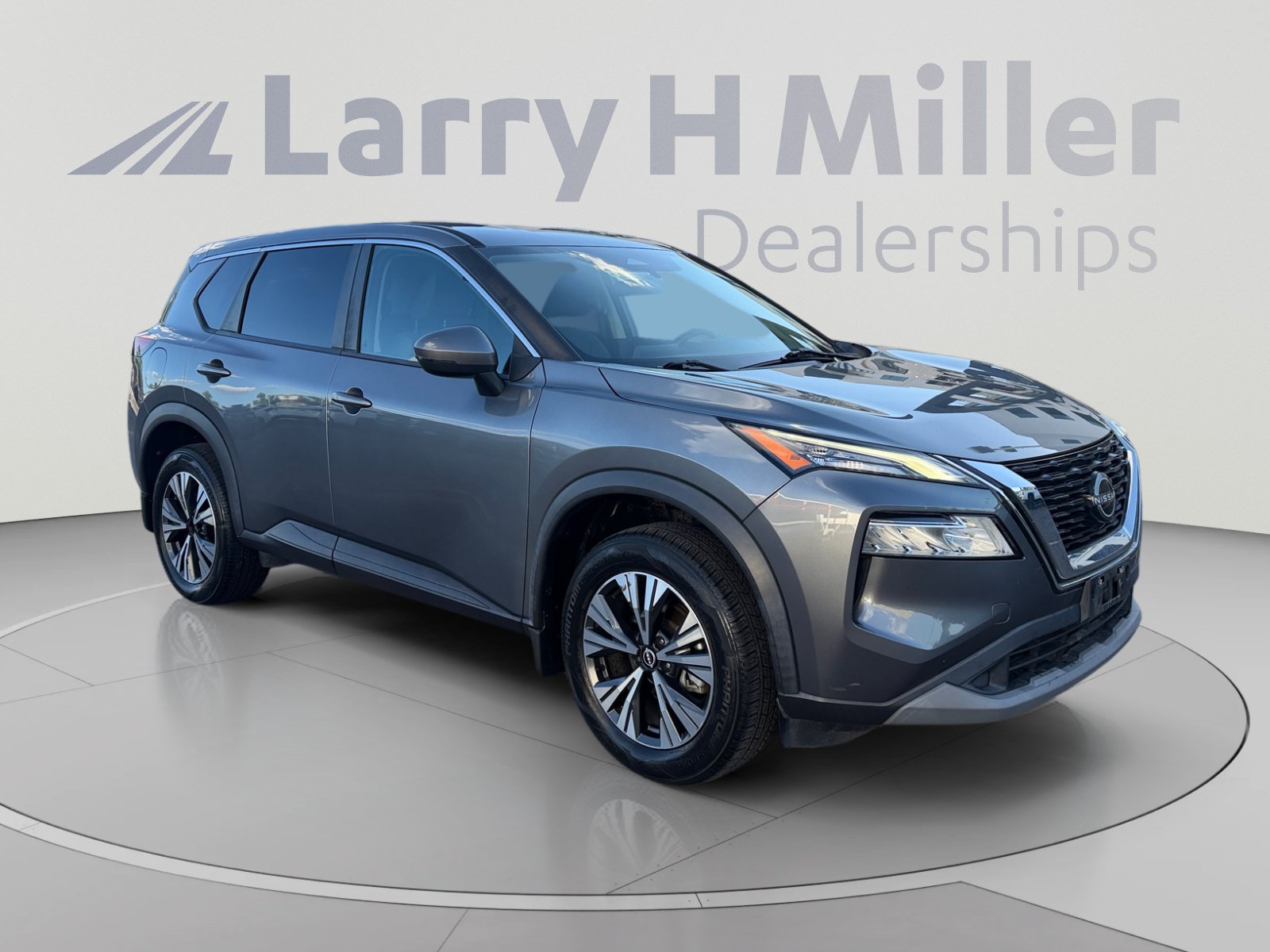 Used 2022 Nissan Rogue SV FWD image 7