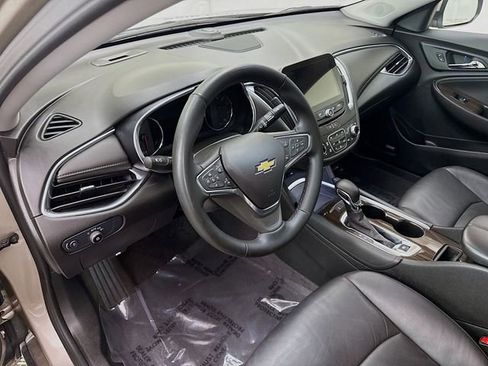 Used 2024 Chevrolet Malibu LT FWD image 11