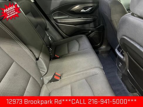 Used 2023 GMC Terrain SLE w/ Driver Convenience Package FWD image 18