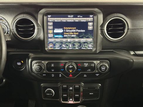 Used 2022 Jeep Gladiator Overland w/ Popular Equipment Package AWD/4WD image 13