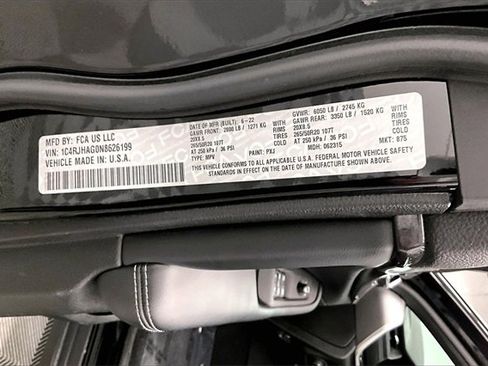 Used 2022 Jeep Grand Cherokee Altitude image 34