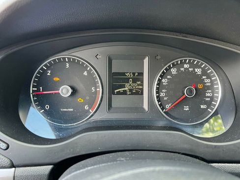 Used 2014 Volkswagen Jetta TDI FWD image 25