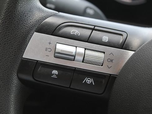 Used 2025 Hyundai Tucson SEL FWD image 24