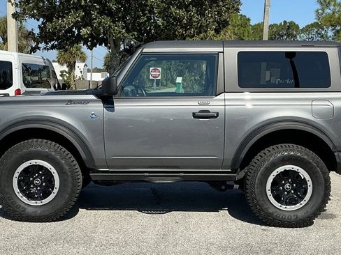 Certified 2022 Ford Bronco Black Diamond w/ Sasquatch Package image 6