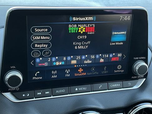 Used 2025 Nissan Sentra SV image 29