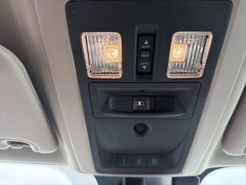 Used 2015 RAM 1500 Laramie w/ Convenience Group image 32