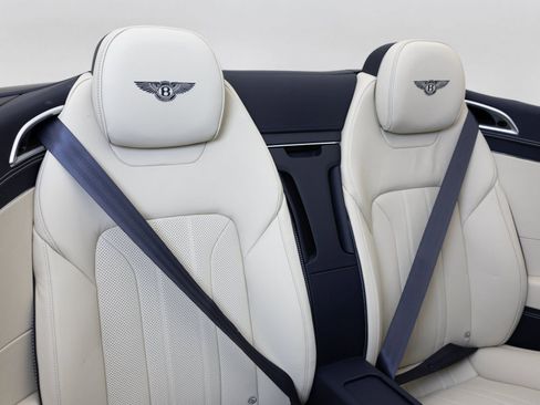 Used 2024 Bentley Continental GT AWD/4WD image 18