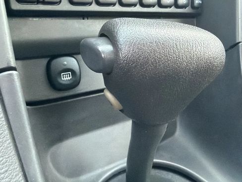 Used 2004 Ford Mustang GT Premium RWD image 28