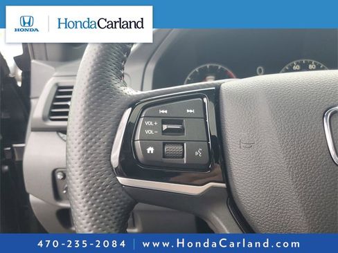 Used 2025 Honda Ridgeline Black Edition image 17