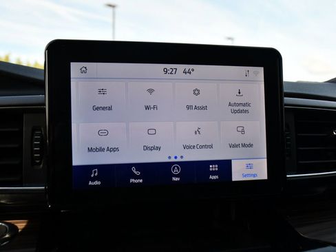 Used 2024 Ford Explorer Limited AWD/4WD image 36