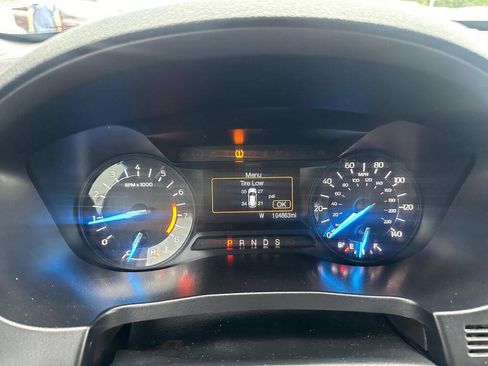 Used 2018 Ford Explorer XLT image 15