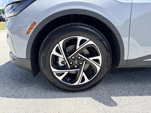 New 2026 Lincoln Nautilus Premier w/ Equipment Group 102A AWD/4WD image 10