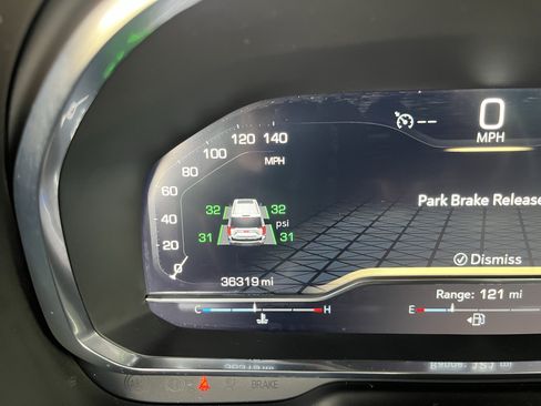 Used 2024 GMC Yukon AT4 w/ AT4 Premium Package image 12