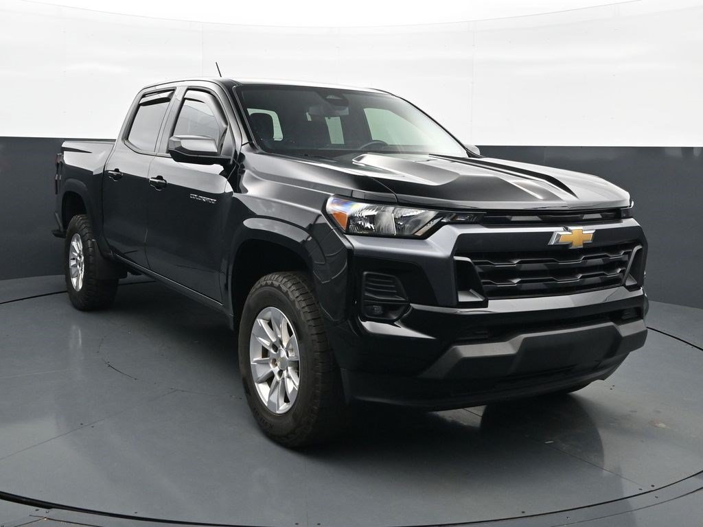 Used 2024 Chevrolet Colorado LT w/ LT Convenience Package RWD image 5