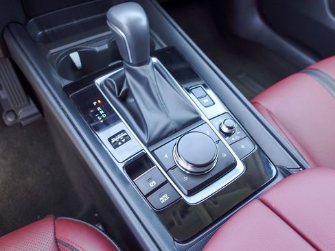 Certified 2025 MAZDA CX-50 AWD 2.5 Hybrid w/ Premium Pkg image 24