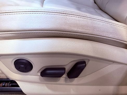 Used 2017 Audi Q7 2.0T Premium Plus w/ Premium Plus Package image 24