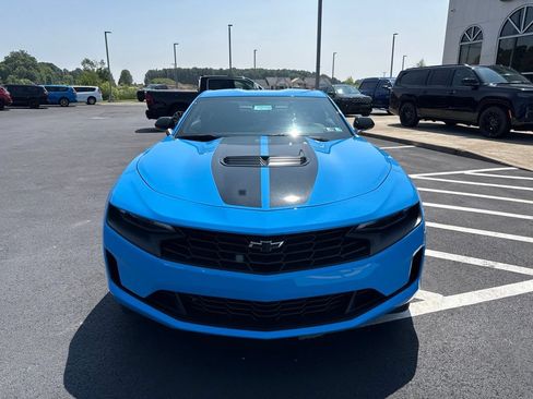Used 2022 Chevrolet Camaro LT w/ Technology Package RWD image 3