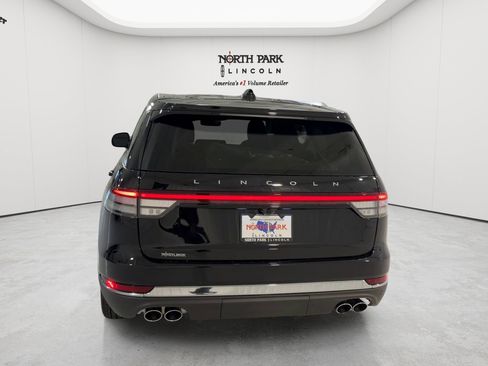 New 2026 Lincoln Aviator 2WD image 4
