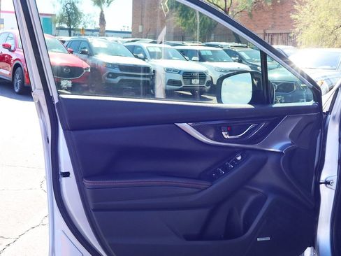 Used 2020 Subaru Crosstrek 2.0i Limited w/ Moonroof Package w/Navigation image 35