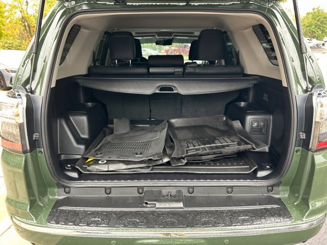 Used 2022 Toyota 4Runner Limited AWD/4WD image 10