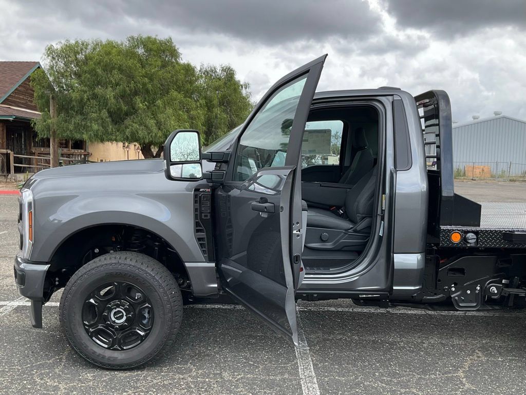 New 2025 Ford F350 XL w/ STX Appearance Package AWD/4WD image 32