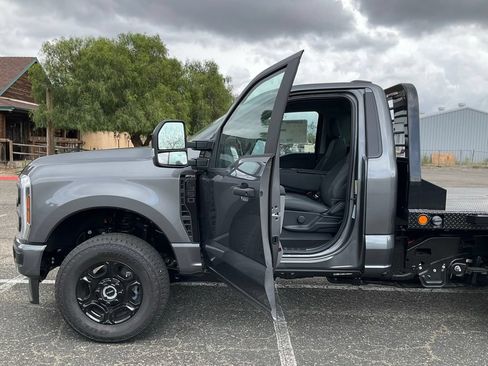 New 2025 Ford F350 XL w/ STX Appearance Package AWD/4WD image 32