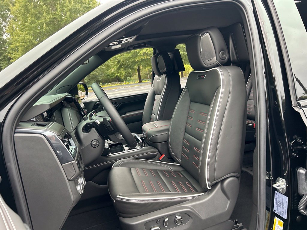 Used 2026 GMC Yukon AT4 Ultimate AWD/4WD image 31