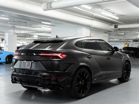 Used 2024 Lamborghini Urus S AWD/4WD image 6