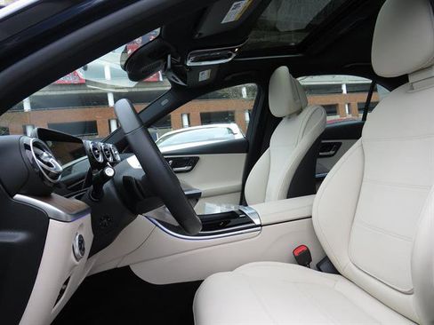 Used 2025 Mercedes-Benz C 300 4MATIC Sedan image 13