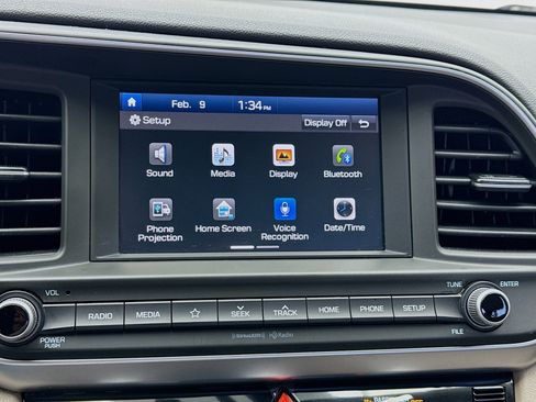 Used 2020 Hyundai Elantra SEL image 9